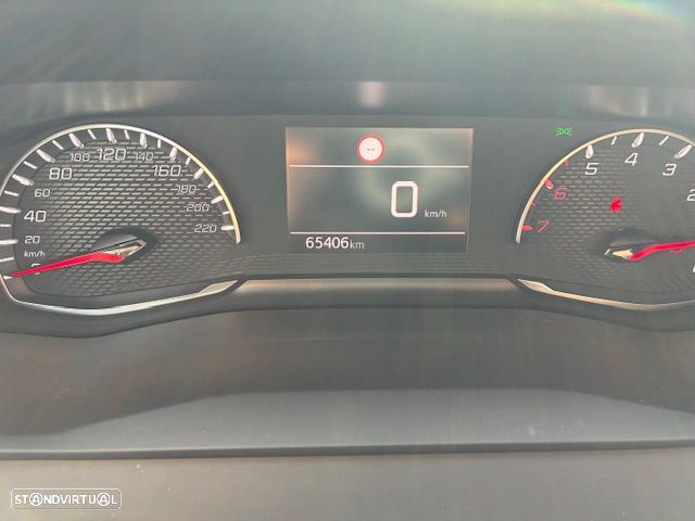 Peugeot 208 1.2 PureTech Active Pack - 29