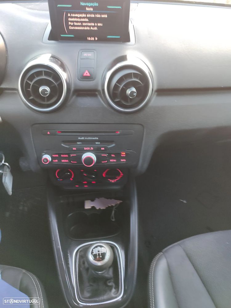 Audi A1 1.6 TDI S-line - 17