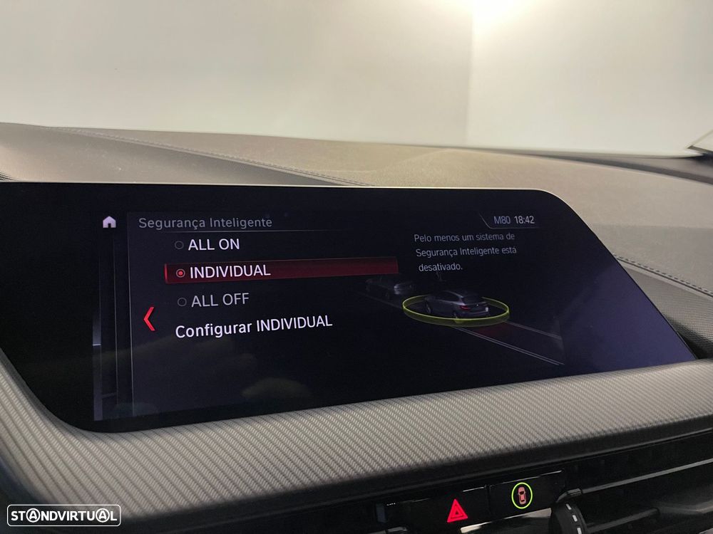 BMW 116 d Pack Desportivo M - 23