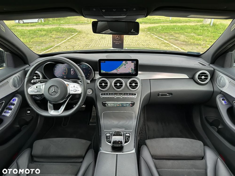 Mercedes-Benz Klasa C 200 4Matic 9G-TRONIC AMG Line - 20