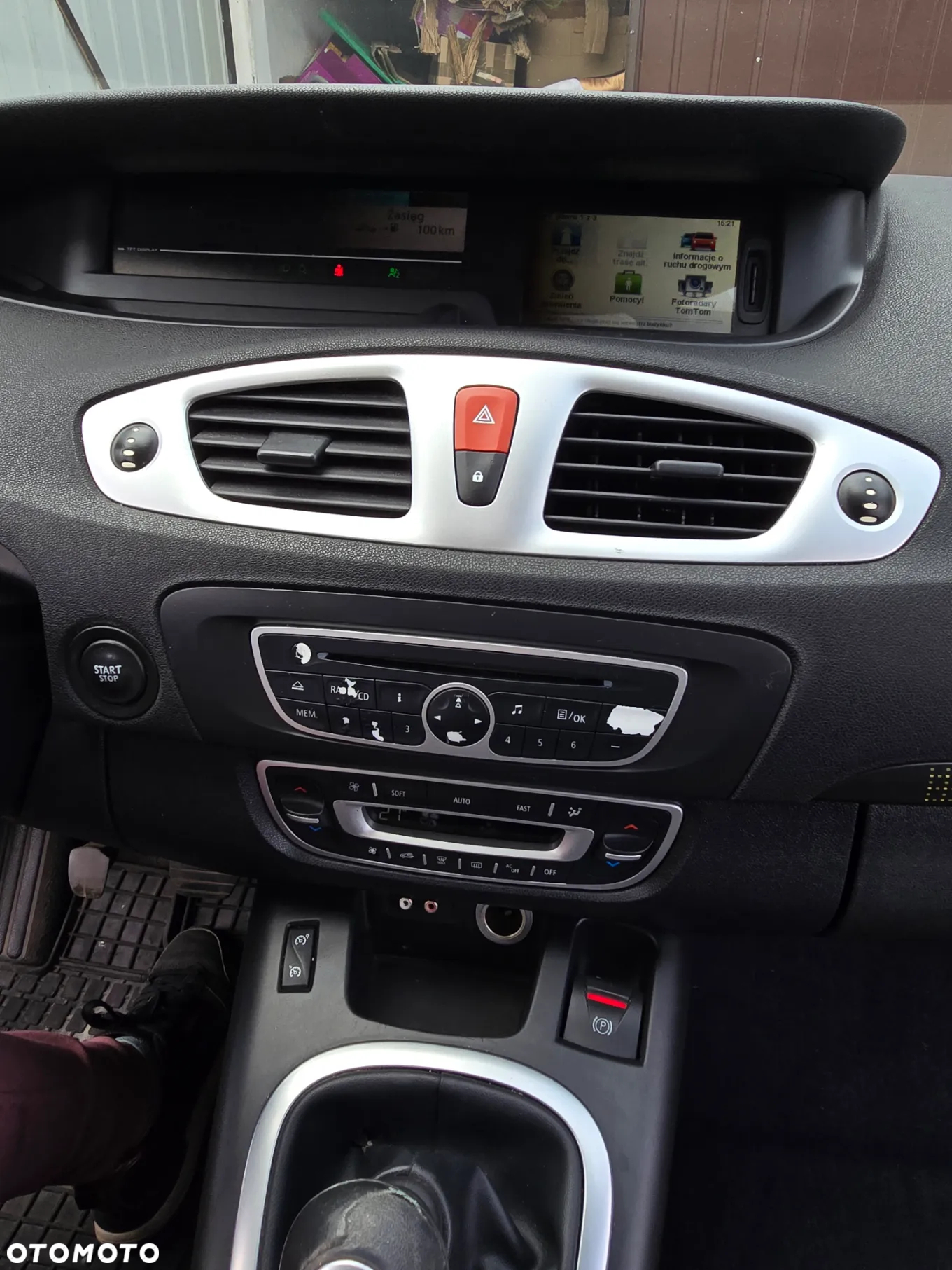Renault Scenic - 11