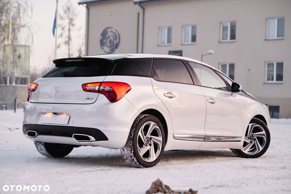 DS Automobiles DS 5 - 12