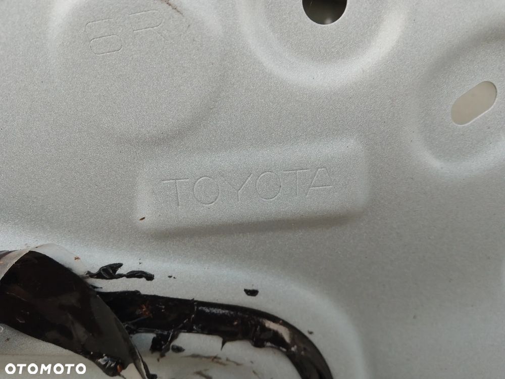 2SZT DRZWI PRAWE PRZEDNIE PRAWY TYŁ TOYOTA YARIS CROSS 20- - 16