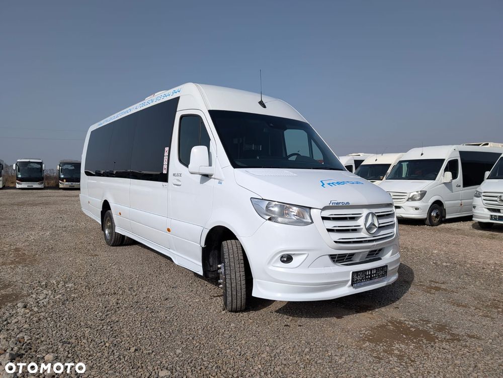 Mercedes-Benz Sprinter 517 - 12