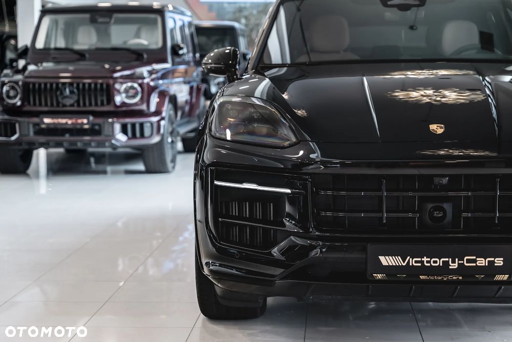 Porsche Cayenne Black Edition - 16