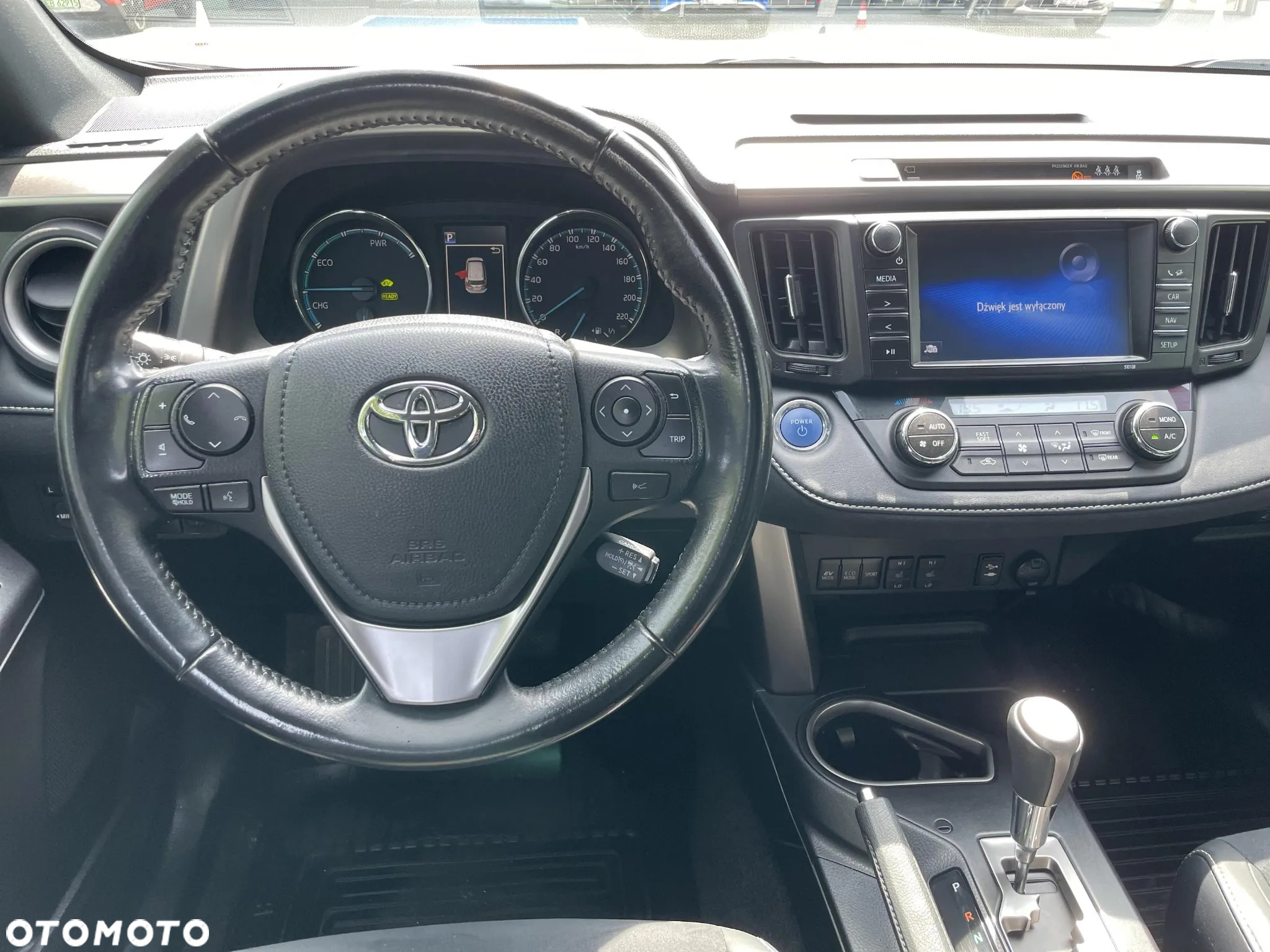 Toyota RAV4 Hybrid Premium 4x2 - 13