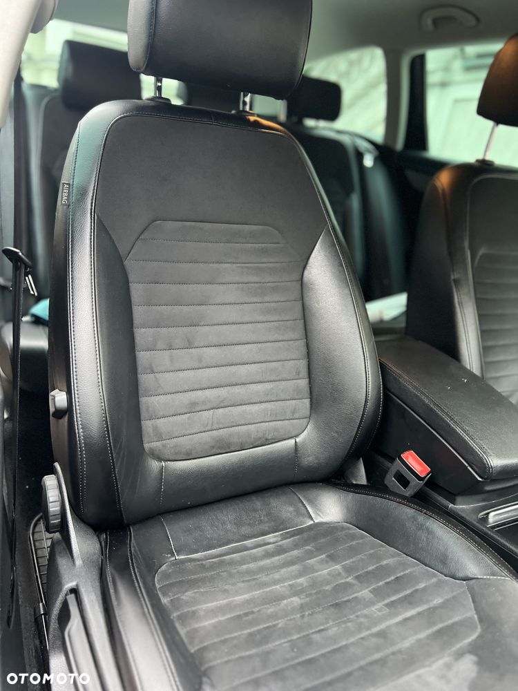 Volkswagen Passat 1.4 TSI BMT Highline DSG - 23