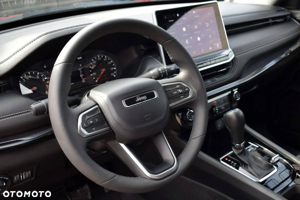 Jeep Compass - 4
