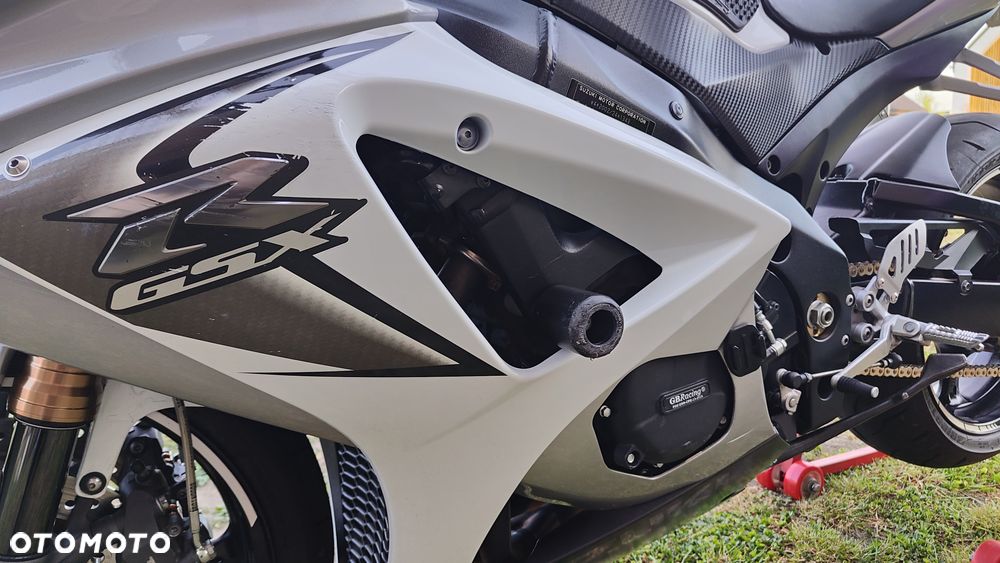 Suzuki GSX-R - 11