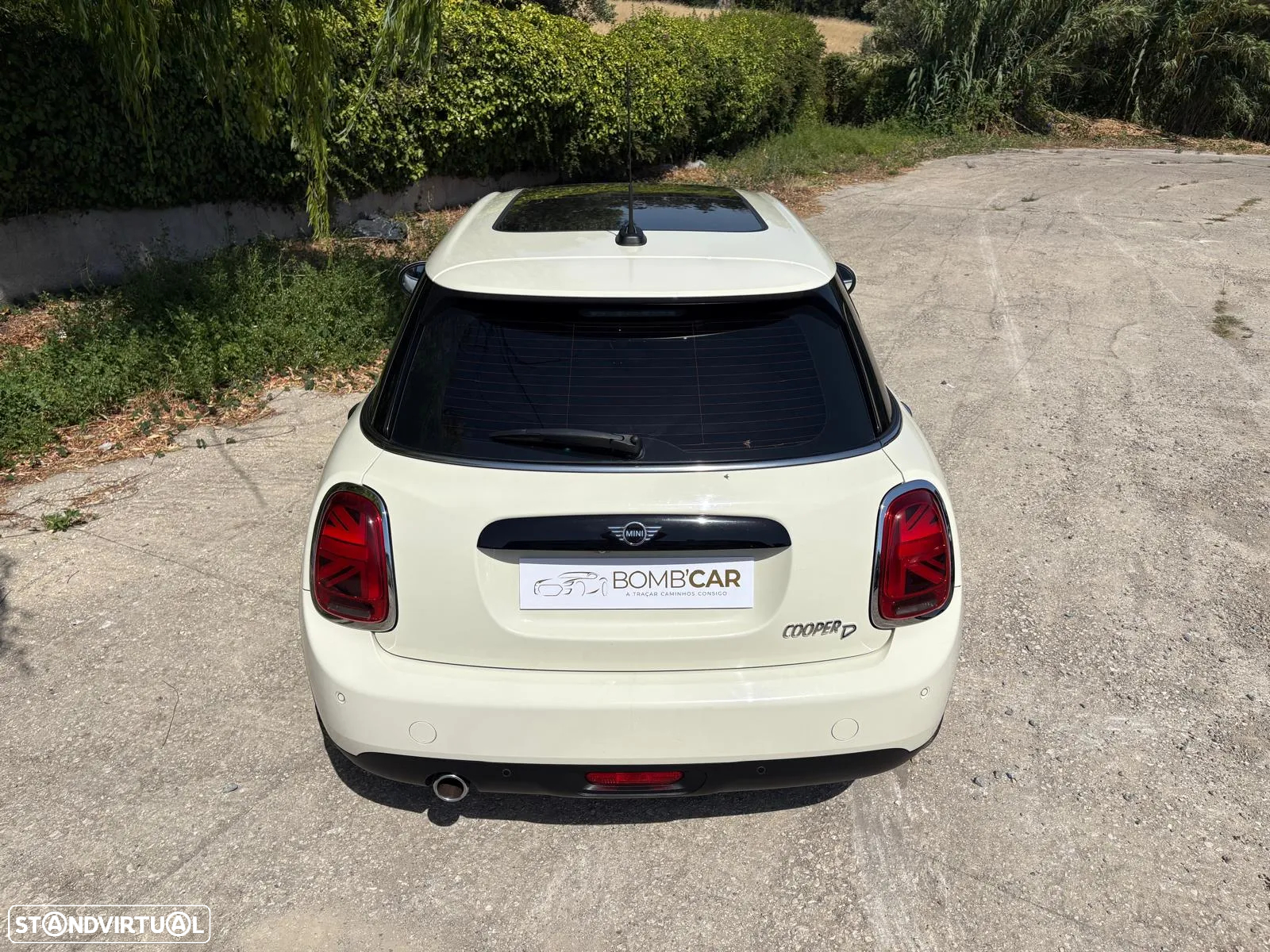MINI 5 Portas Cooper D Aut. - 45