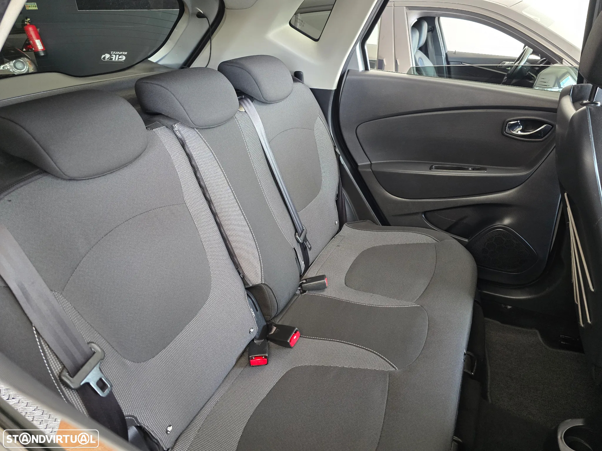 Renault Captur 1.5 dCi Exclusive - 17
