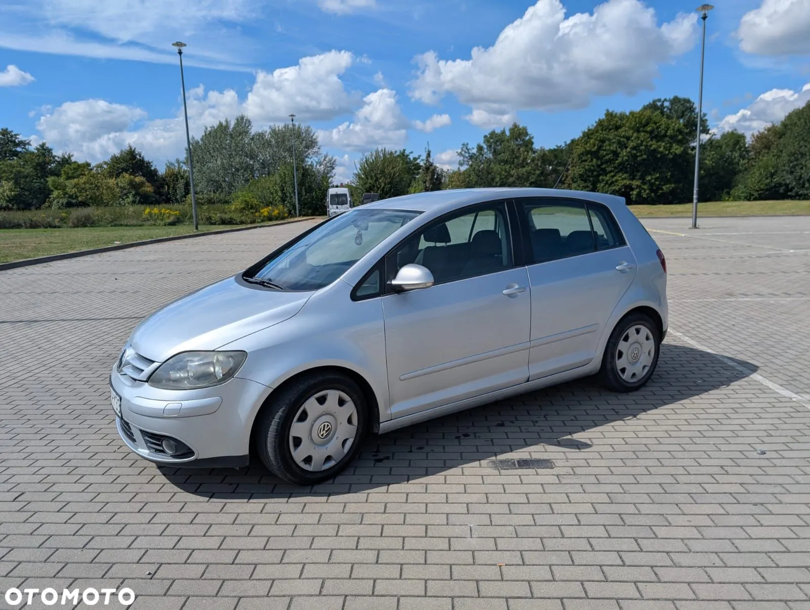 Volkswagen Golf Plus 1.9 TDI Tour - 3