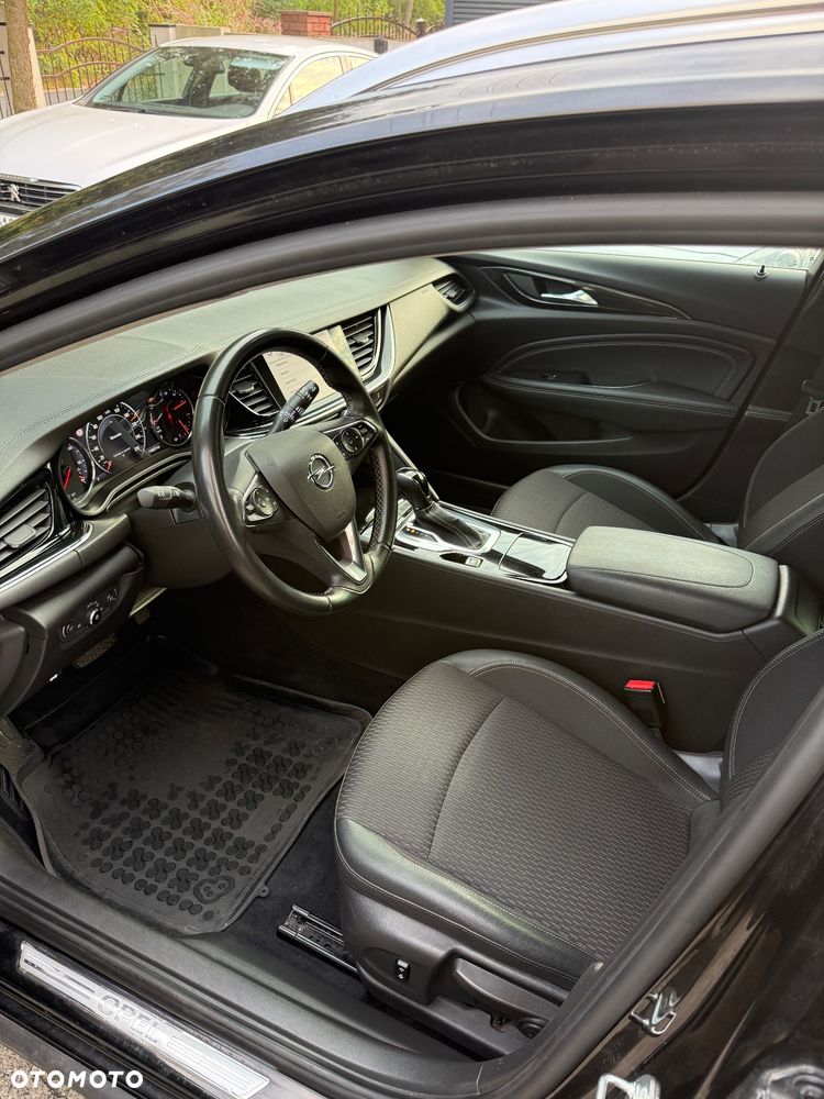 Opel Insignia - 18