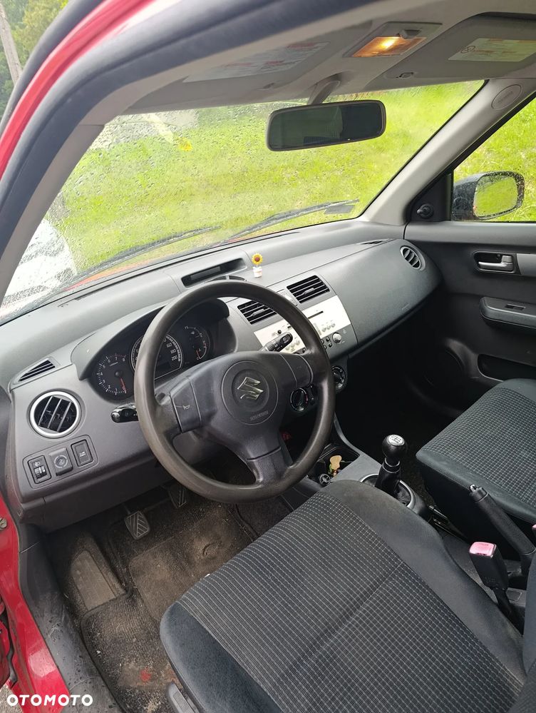 Suzuki Swift 1.3 Classic - 3