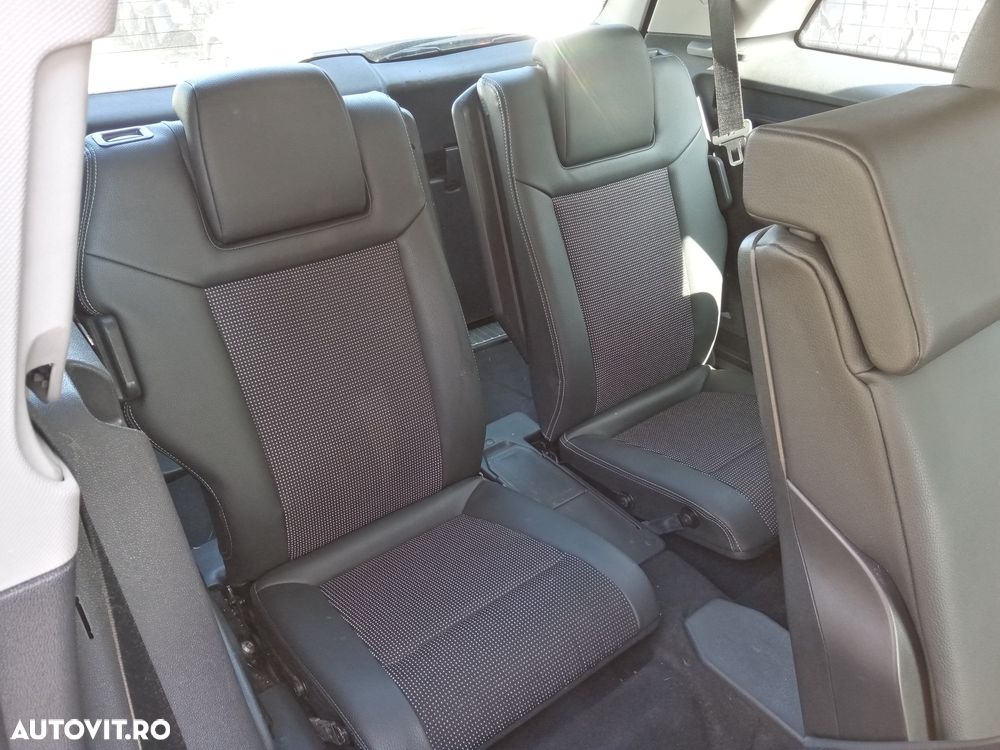 Dezmembrari  Opel ZAFIRA B  2005  > 0000 1.9 CDTI Motorina - 3