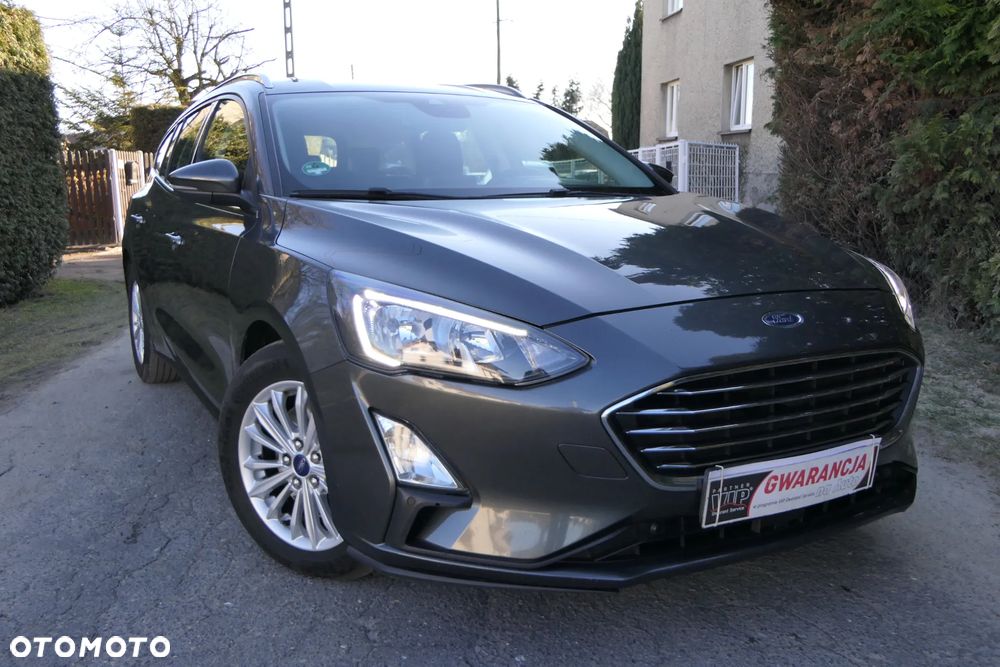 Ford Focus 1.5 EcoBlue STart-Stopp-System TITANIUM - 4