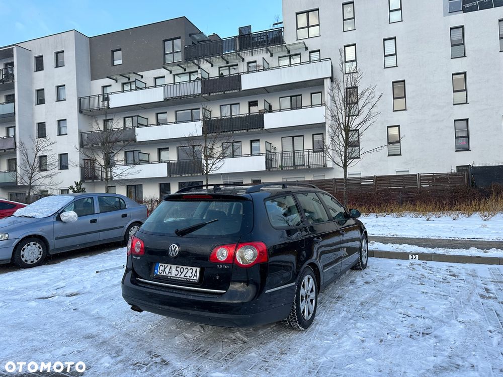 Volkswagen Passat 2.0 TDI DPF Individual - 10