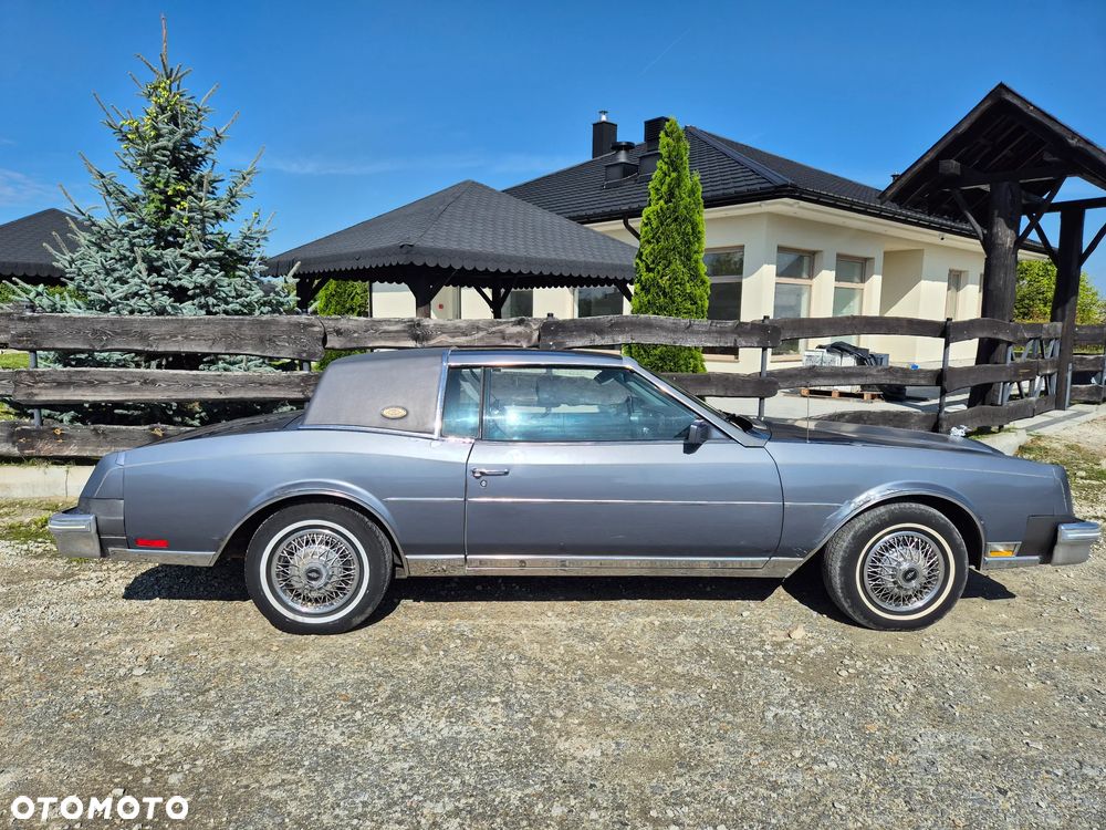 Buick Riviera - 29