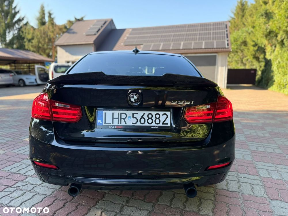 BMW Seria 3 335i Sport Line - 3
