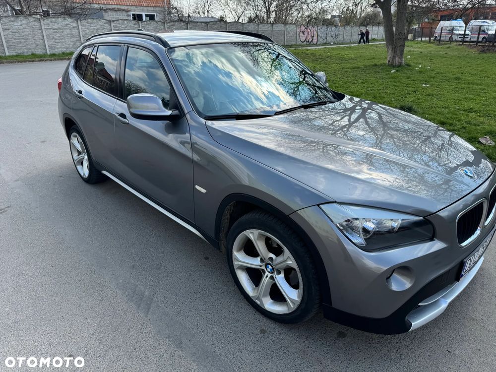 BMW X1 xDrive20d - 1