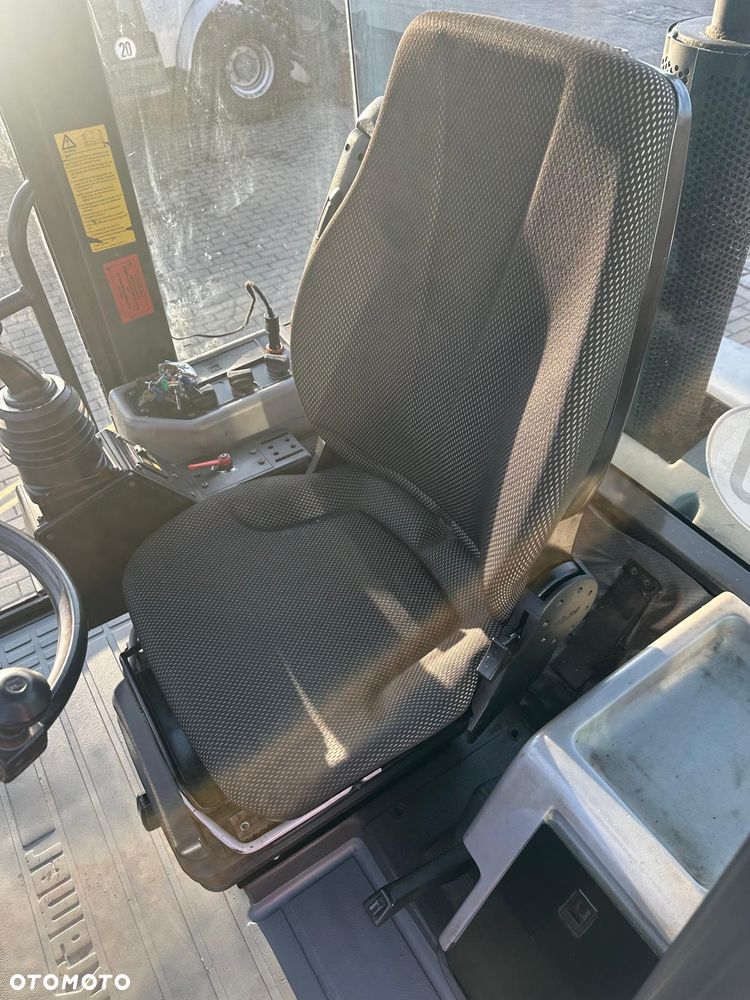 Kramer 521 / seria 2 - 21