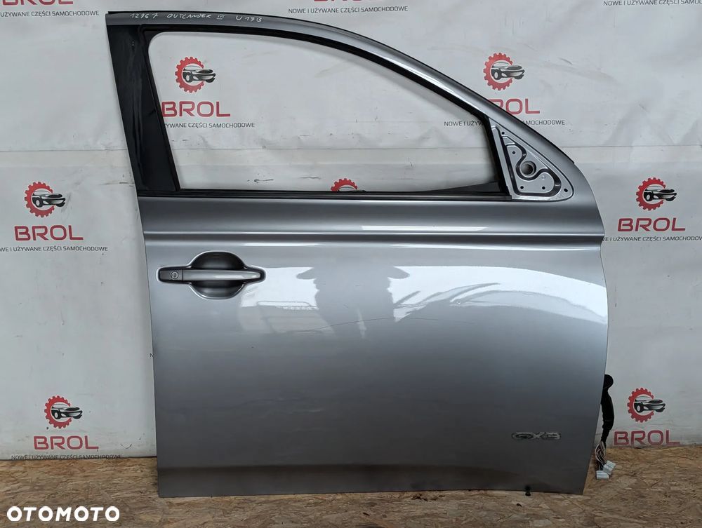 DRZWI PRZEDNIE PRAWE MITSUBISHI OUTLANDER III U17B - 1