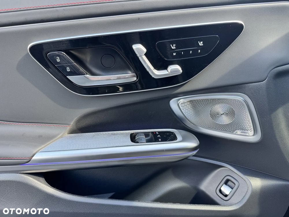 Mercedes-Benz CLE Mercedes-AMG 53 4MATIC+ AMG SPEEDSHIFT TCT 9G - 18