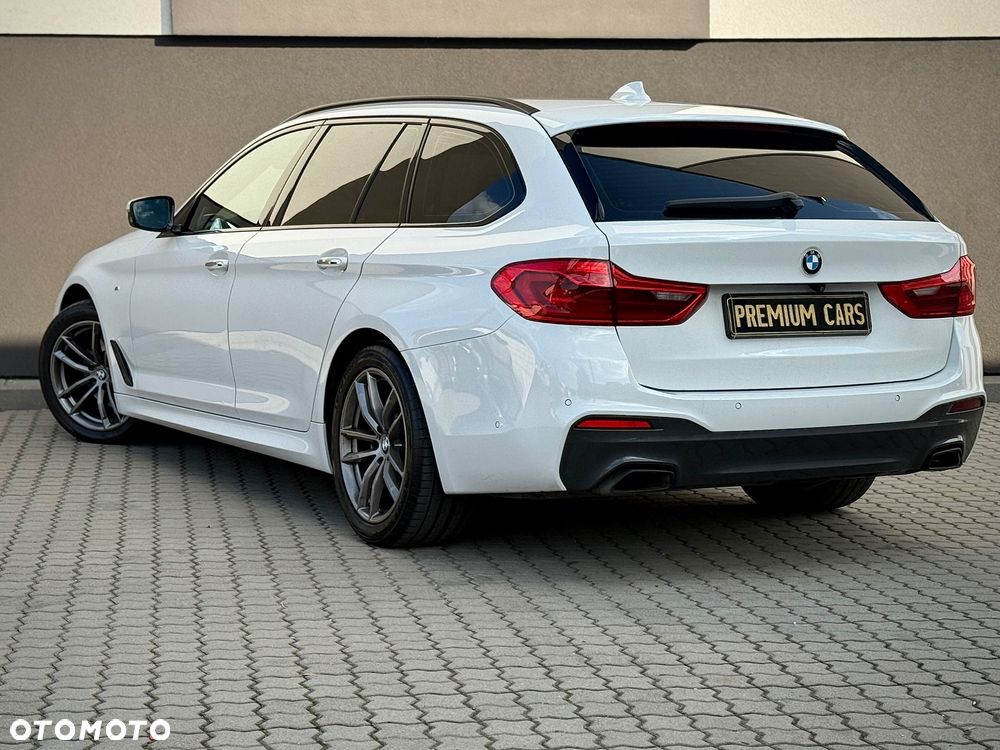 BMW Seria 5 520d xDrive Touring M Sport Edition - 10