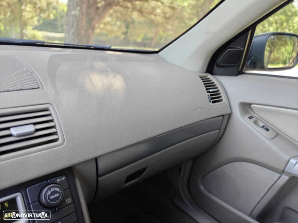 Volvo XC 90 2.4 D5 5L Summum - 36