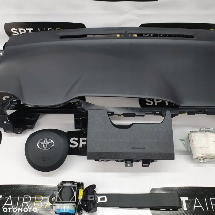 TOYOTA YARIS III 3 LIFT DESKA ROZDZIELCZA KONSOLA KOKPIT PULPIT PODUSZKI AIRBAG AIR BAG PASY KIT SET - 3