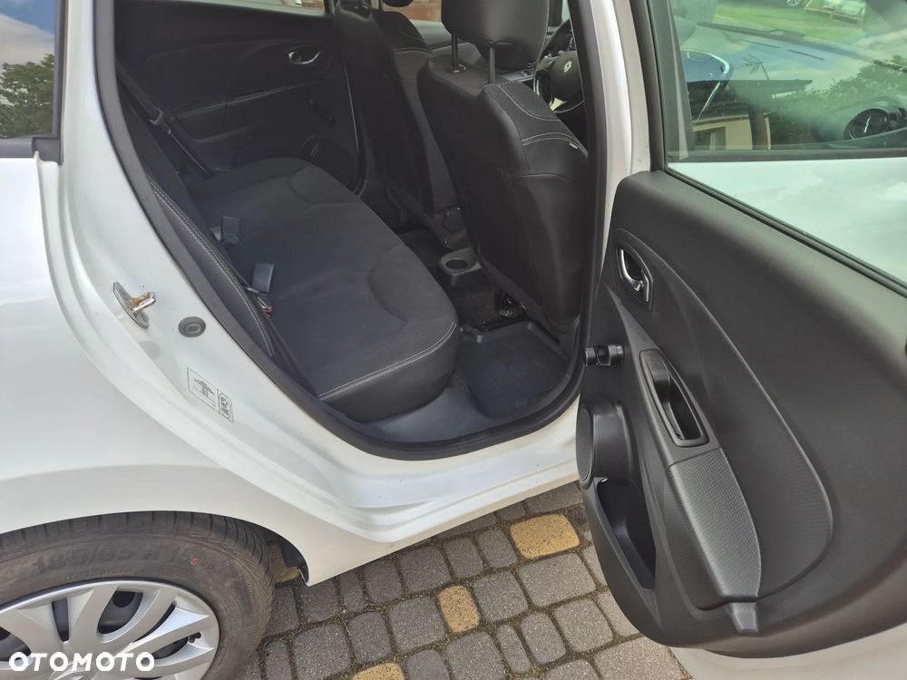 Renault Clio - 10