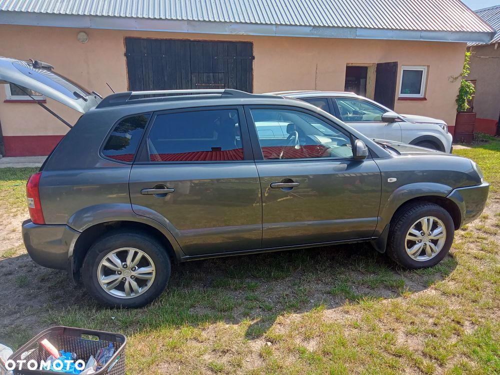 Hyundai Tucson 2.0 Comfort 2WD - 2