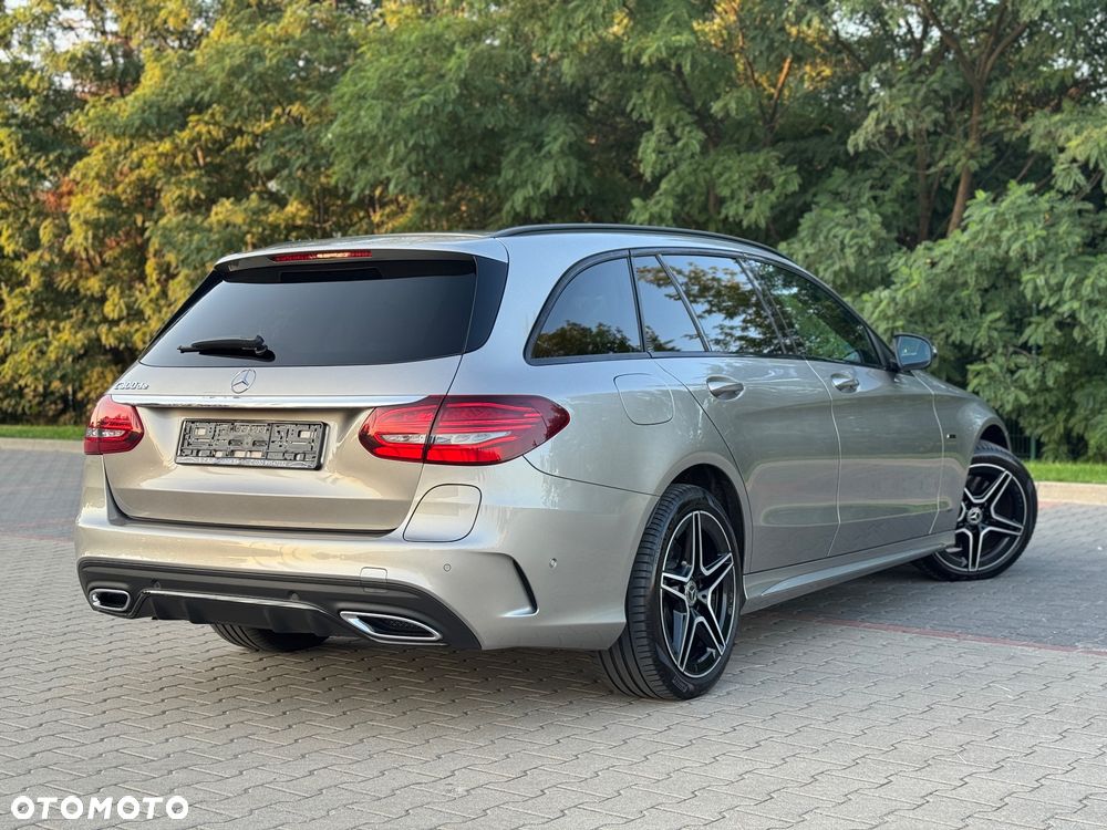 Mercedes-Benz Klasa C 300 e 9G-TRONIC AMG Line - 5