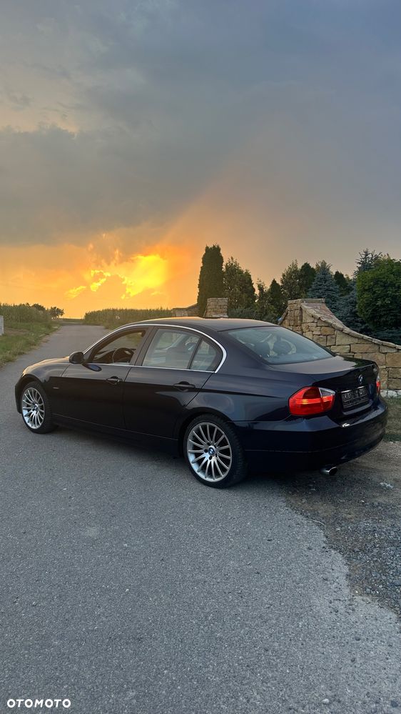 BMW Seria 3 320i - 7