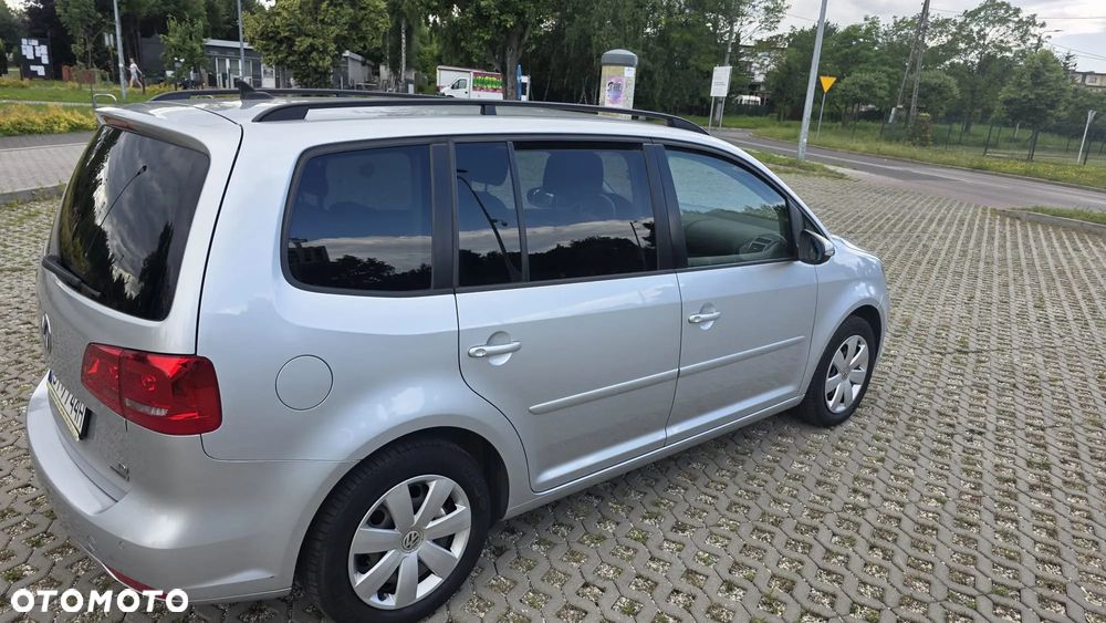 Volkswagen Touran 1.6 TDI DPF BlueMot Comfortline - 22