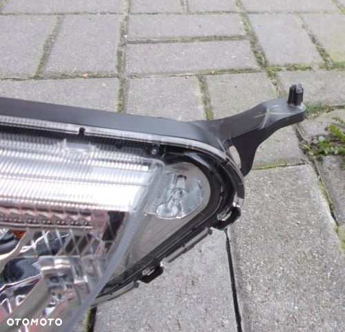MITSUBISHI ASX 10- PRAWA PRZEDNIA LAMPA ORYGINAŁ EUROPA - 5