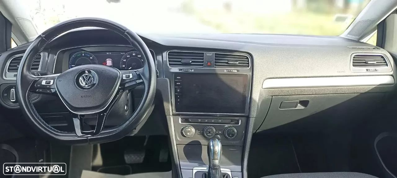 VW e-Golf AC/DC - 16