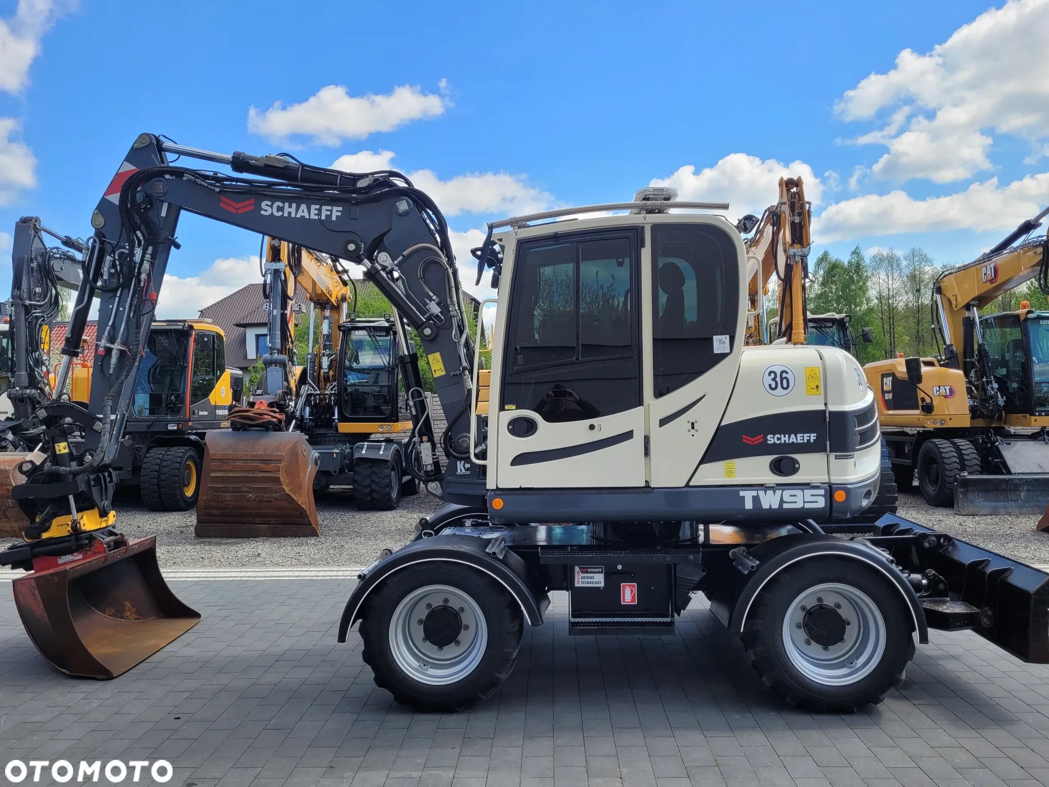 Schaeff TW95 / ROTOTILT ze szczypcami / bogate wyposażenie / - 4