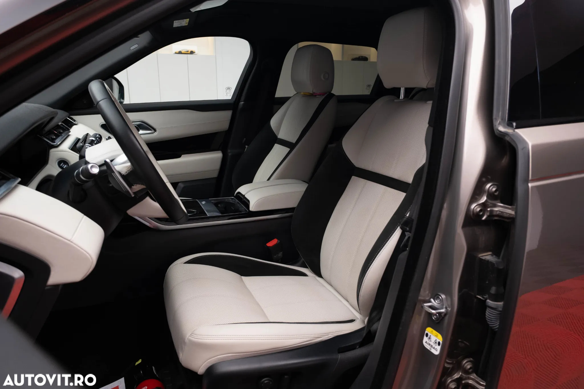Land Rover Range Rover Velar 2.0 R-Dynamic - 20