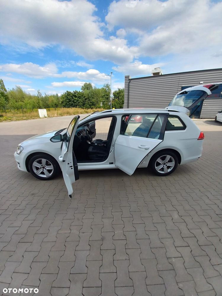 Volkswagen Golf Variant - 15
