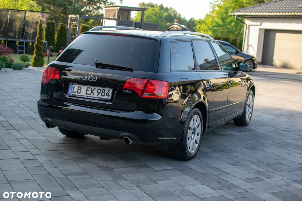 Audi A4 Avant - 11