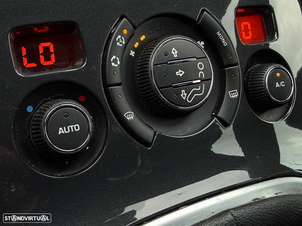 Peugeot 3008 1.6 HDi Style - 9