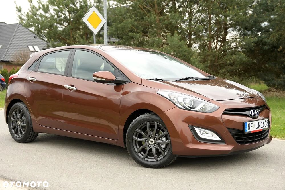 Hyundai i30 1.4 Premium - 11