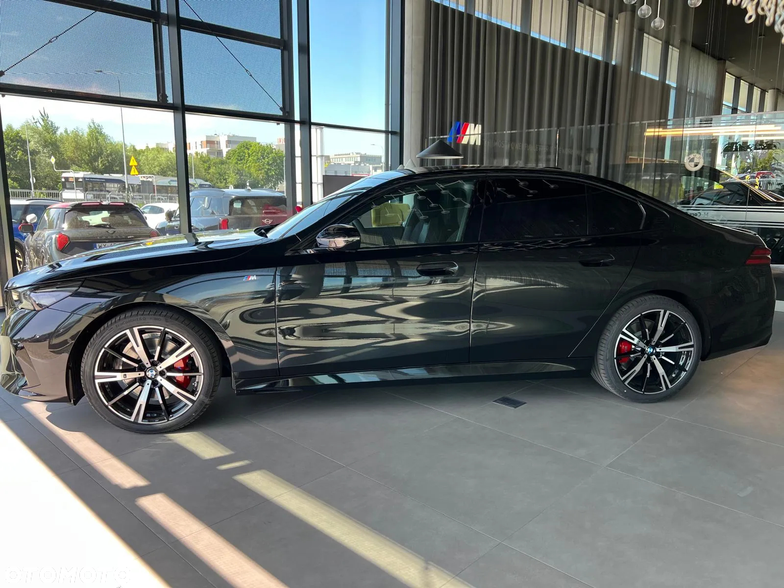 BMW Seria 5 520d xDrive mHEV - 3