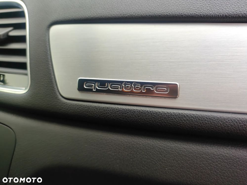 Audi Q3 35 TDI Quattro S tronic S line - 27