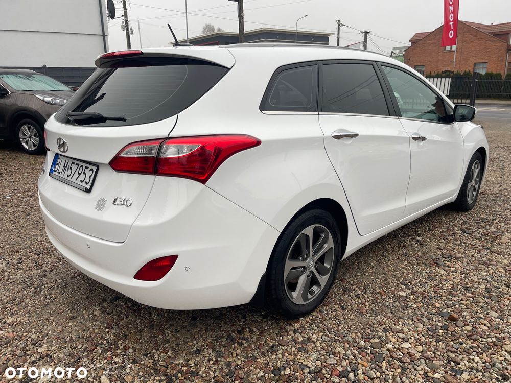 Hyundai i30 1.6 CRDi BlueDrive Premium DCT - 7