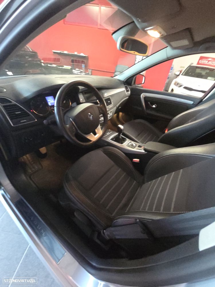 Renault Laguna 1.5 dCi Dynamique S - 8
