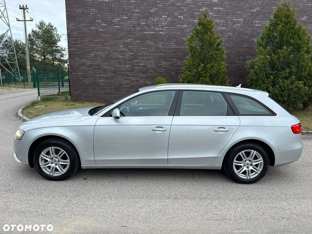 Audi A4 Avant 2.0 TDI DPF Ambiente - 8