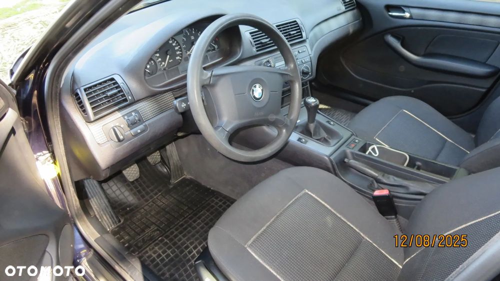BMW Seria 3 318i - 8