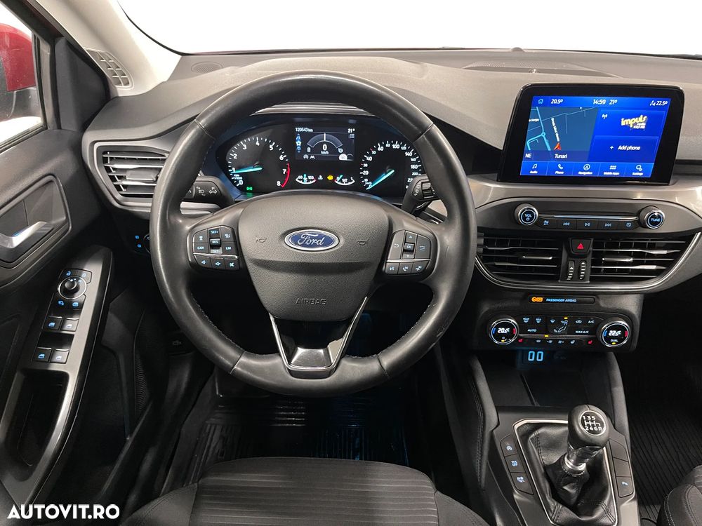 Ford Focus 1.0 EcoBoost 6MT MHEV Titanium - 7
